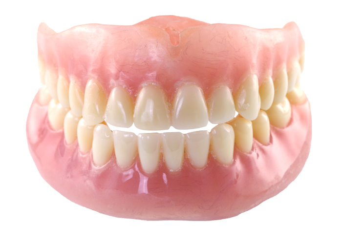 総入れ歯と部分入れ歯の比較