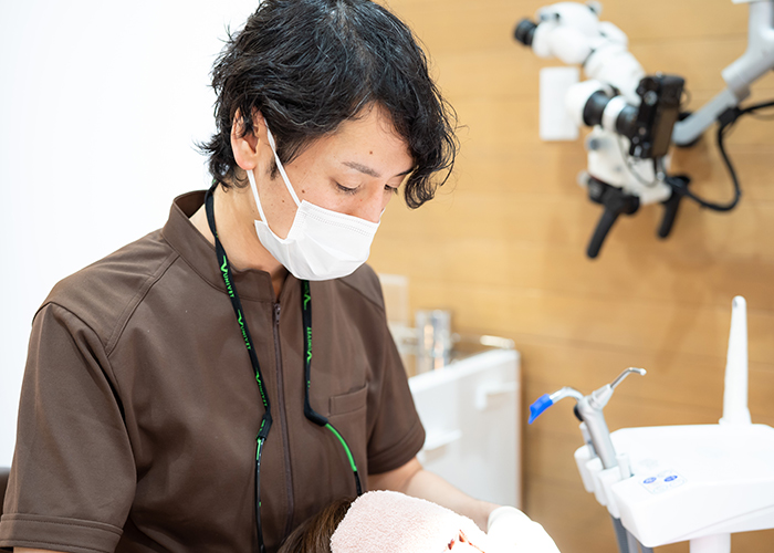 表面麻酔・麻酔スプレー使用！痛みの少ない治療オプションの充実